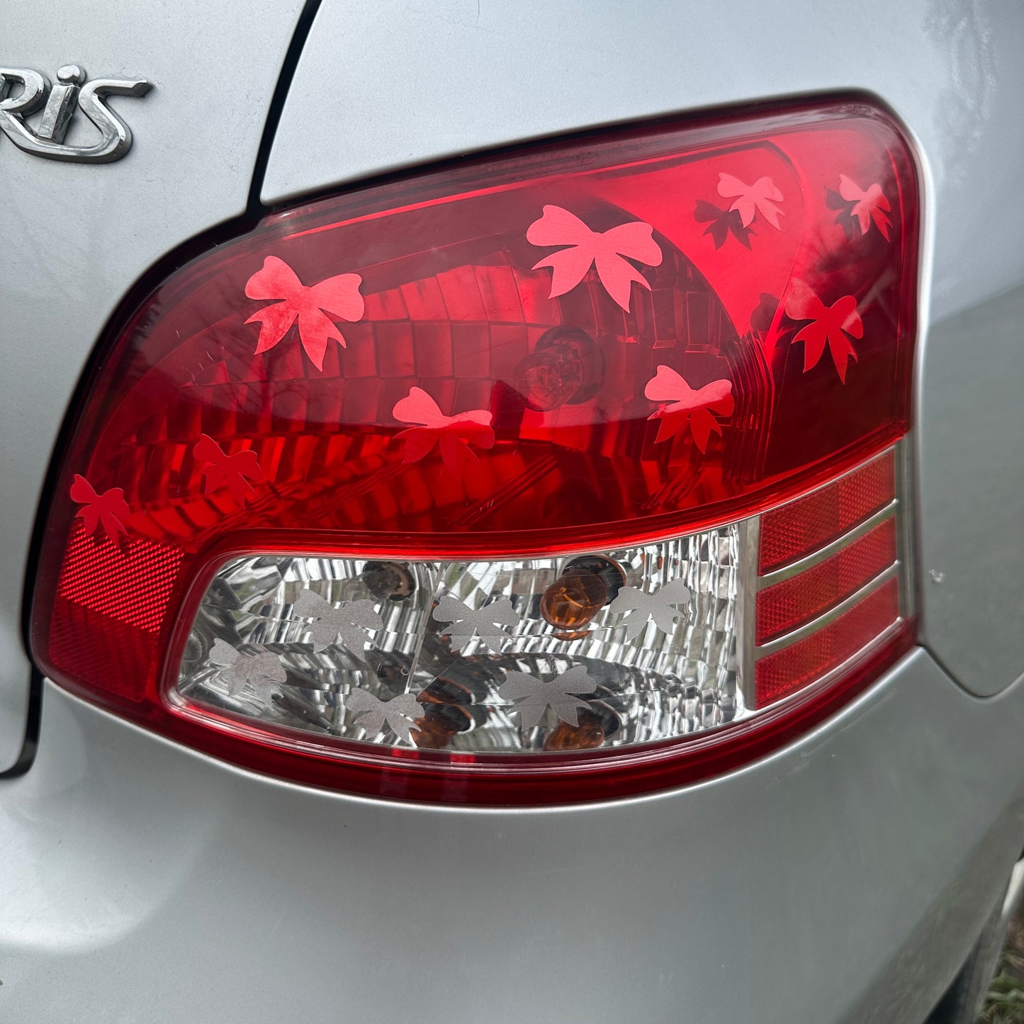 18 Bow Ribbon Headlight Taillight Decal