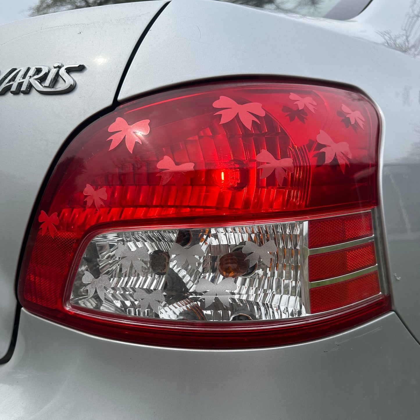 18 Bow Ribbon Headlight Taillight Decal
